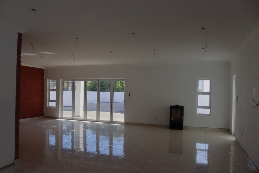 3 Bedroom Property for Sale in Golden Mile Western Cape